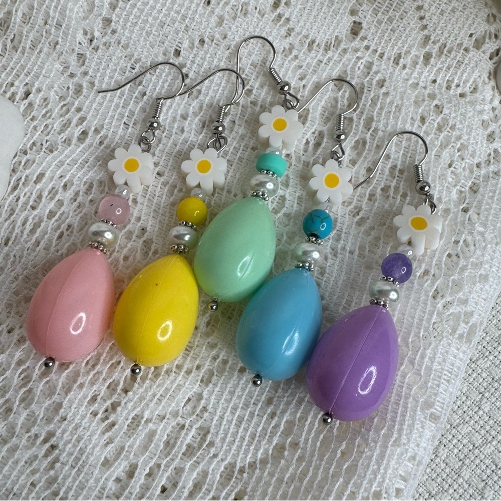 Handmade Mint Green Easter Egg Daisy Dangle Earrings 2.5” | Spring Jewelry - Picture 7 of 7